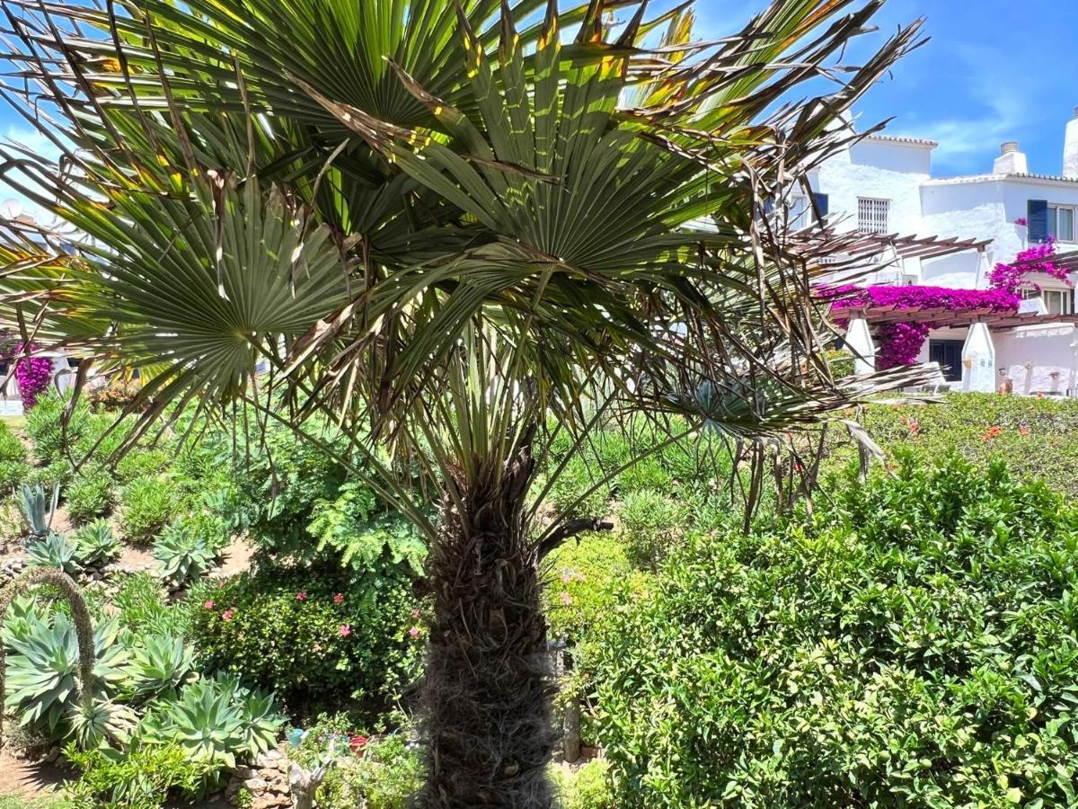 Newly Renovated 2 Bedroom Beachfront House Sitio de Calahonda Exterior foto